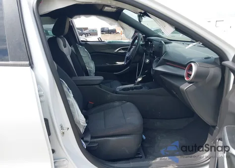 2025 Chevrolet Trax Fwd 1Rs z USA, uszkodzony, nr VIN KL77LGEP4SC273736